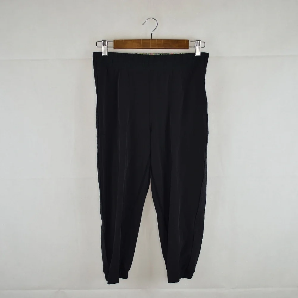 ivivva Your Pursuit Pleated Crops Size 14 in Black